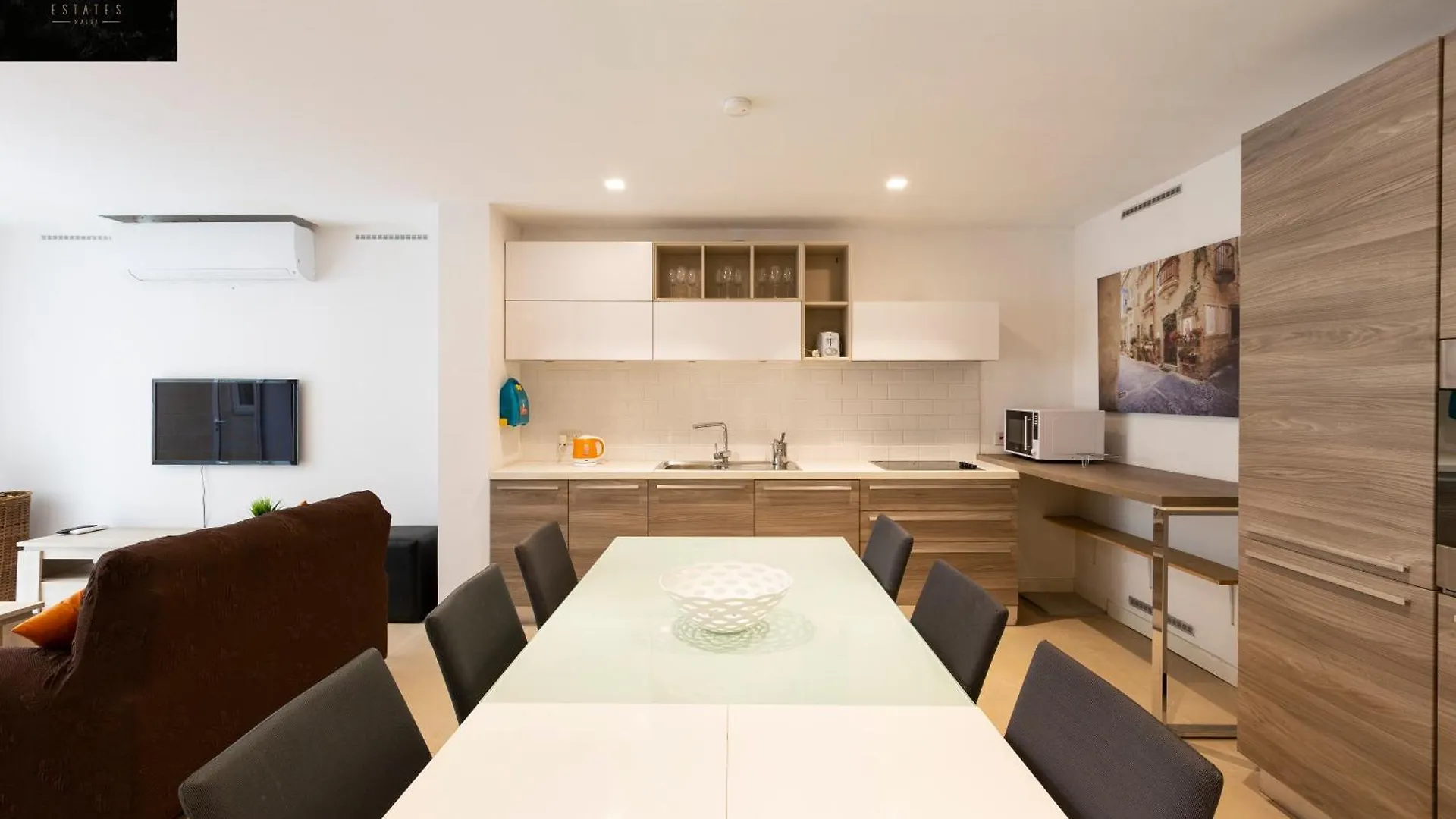 Apartment 4Br Home In Prime Location Just Off The Promenade By 360 Estates Sliema Malta